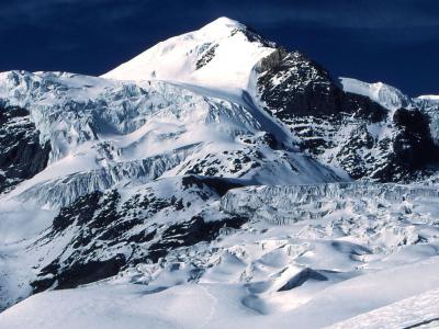 Pisang Peak Climbing